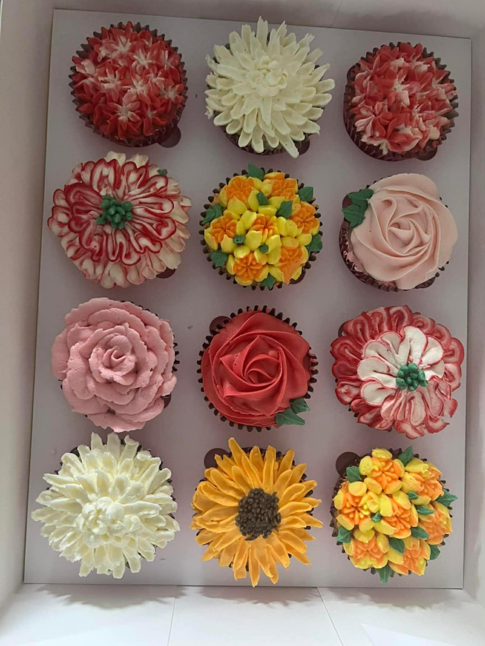 Floral Cupcake Gift Box (4 Cupcakes)